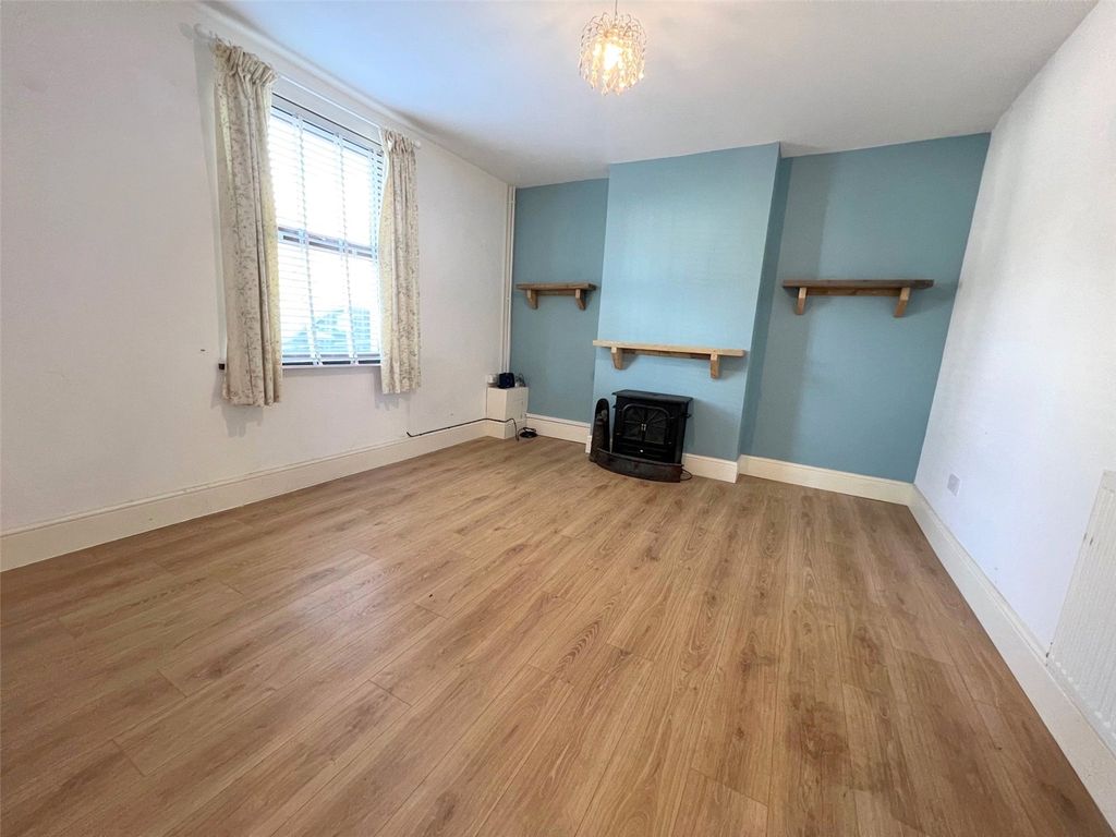Property photo 3 of 22 Picture No. 12