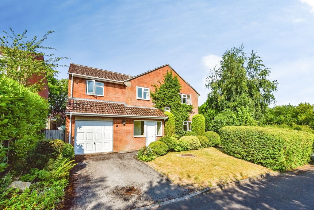 Property photo 1 of 24