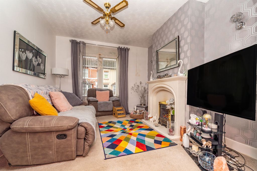 Property photo 3 of 9