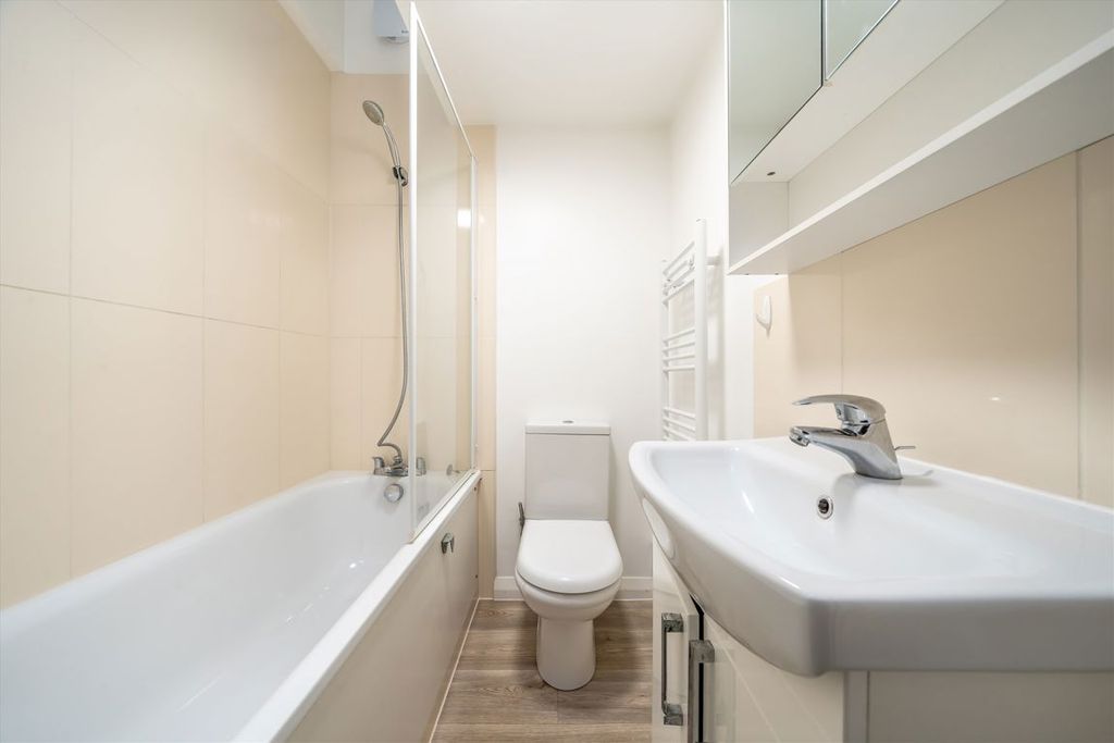 Property photo 3 of 3