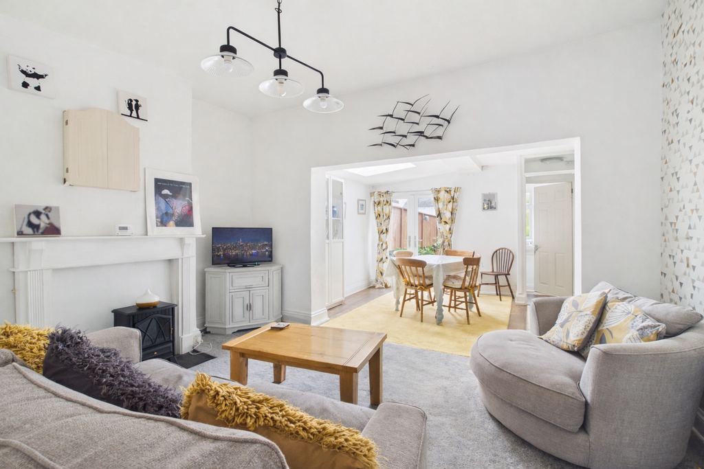 Property photo 3 of 31