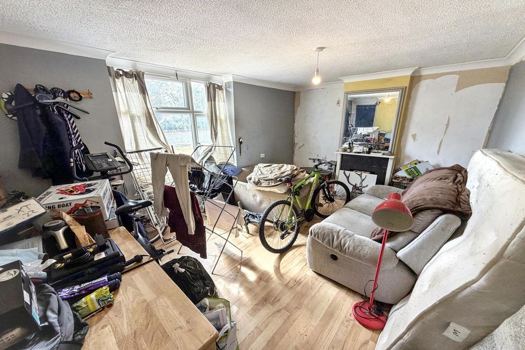 Property photo 2 of 5 Wasley Road - Living Room Overview