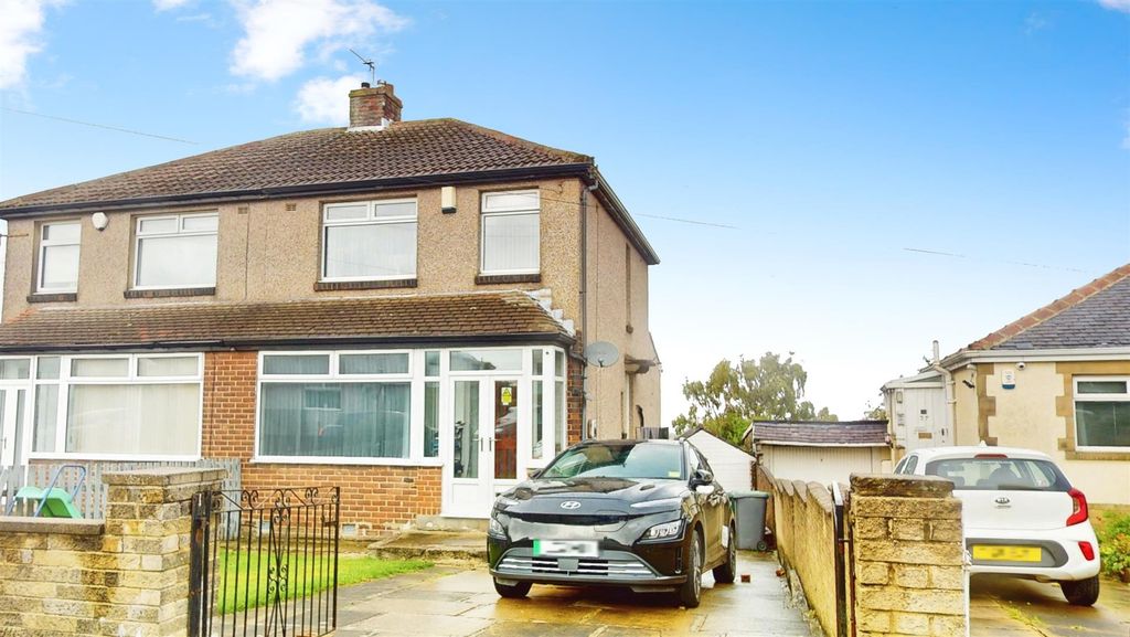 Property photo 1 of 13 External