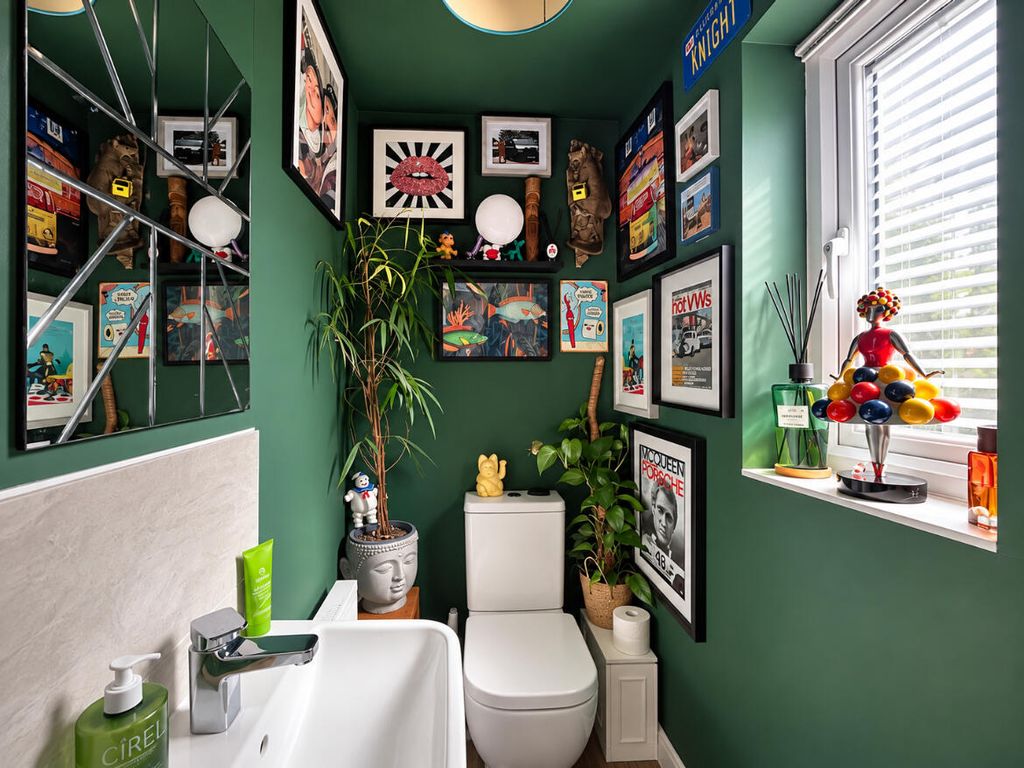 Property photo 3 of 15 WC