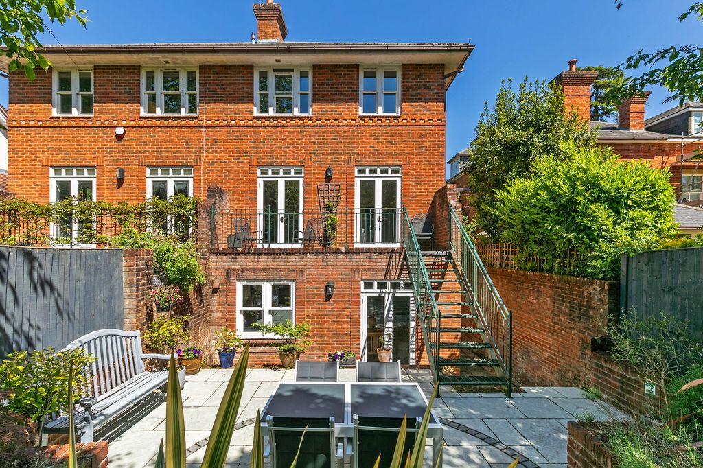 Property photo 1 of 13