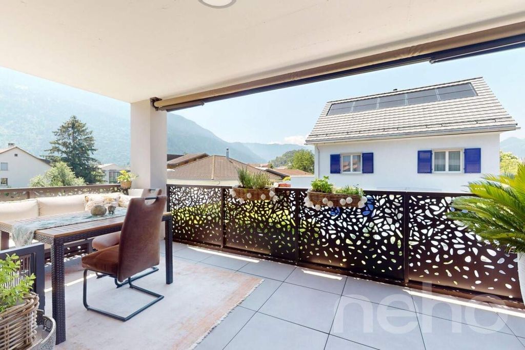 Property photo 2 of 12