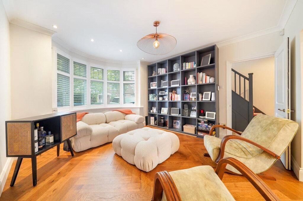 Property photo 1 of 29 Picture No. 02