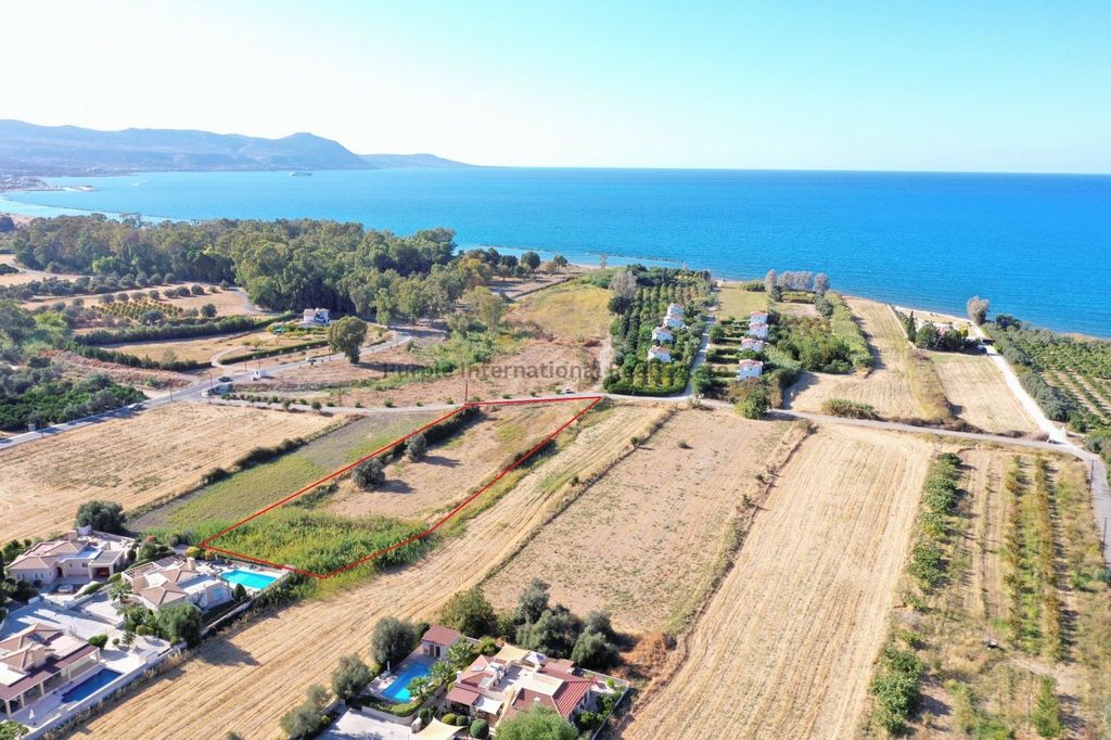 Property photo 1 of 2