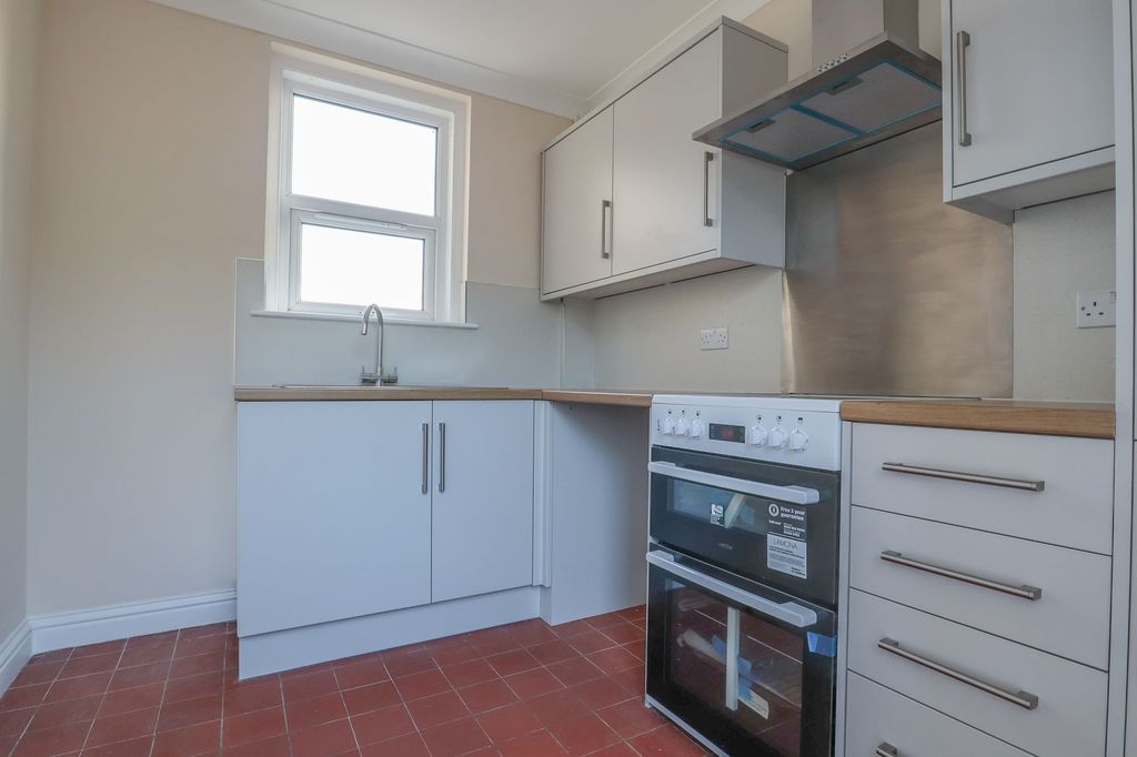 Property photo 2 of 13 Kitchen