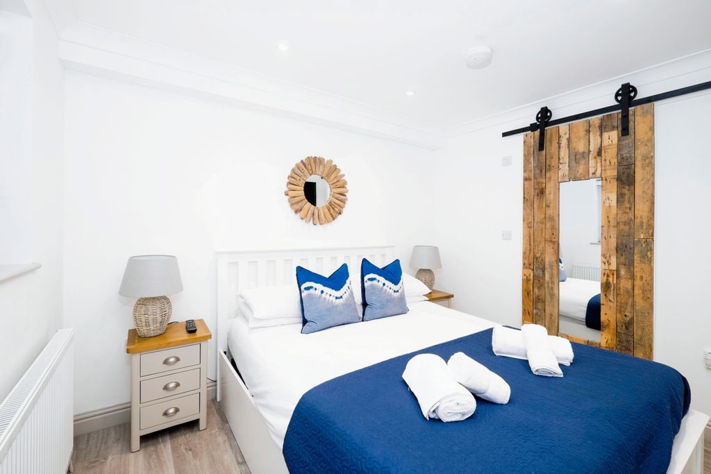 Property photo 3 of 17 Photography