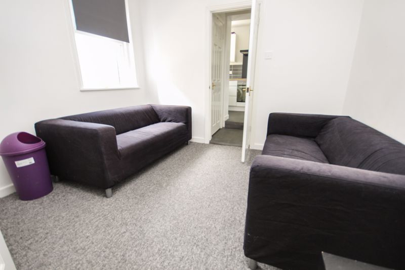 Property photo 2 of 11 Photo 14