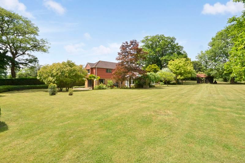 Property photo 1 of 33 Photo 15