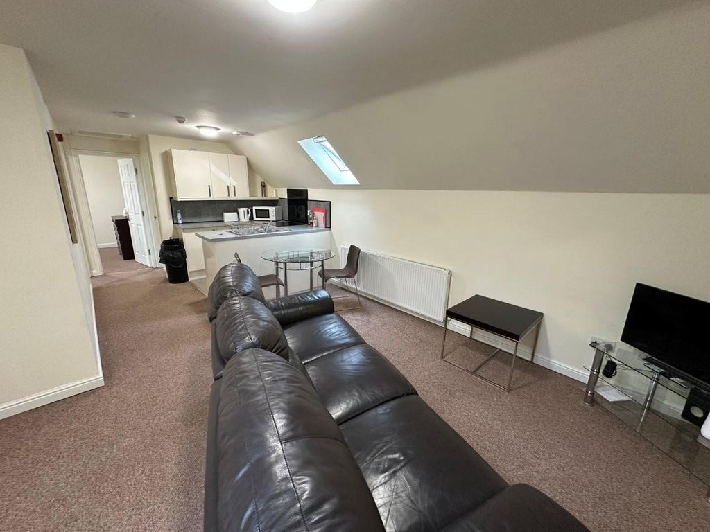 Property photo 1 of 7 Lounge