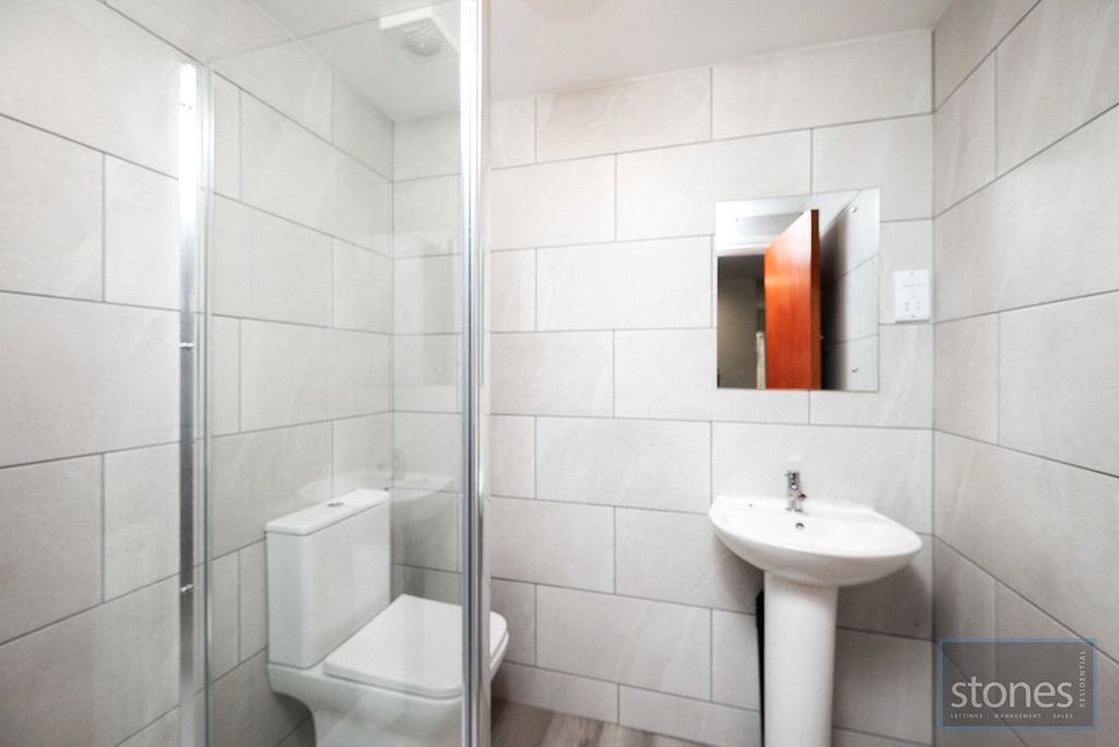 Property photo 3 of 13 Picture No. 10