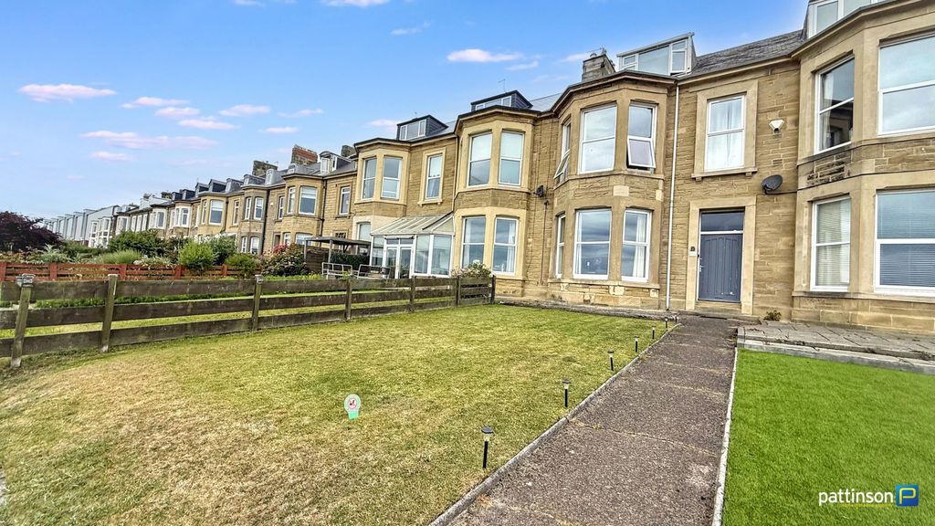 Property photo 1 of 52
