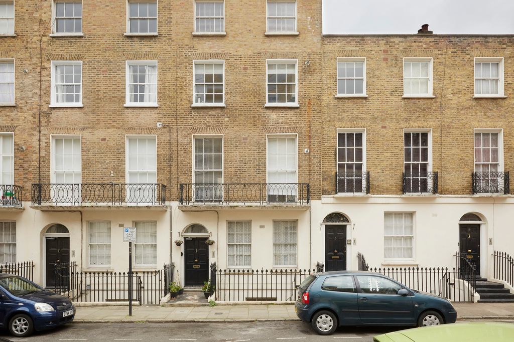 Property photo 2 of 18 151427 - Burton Street_Hires_23.Jpg