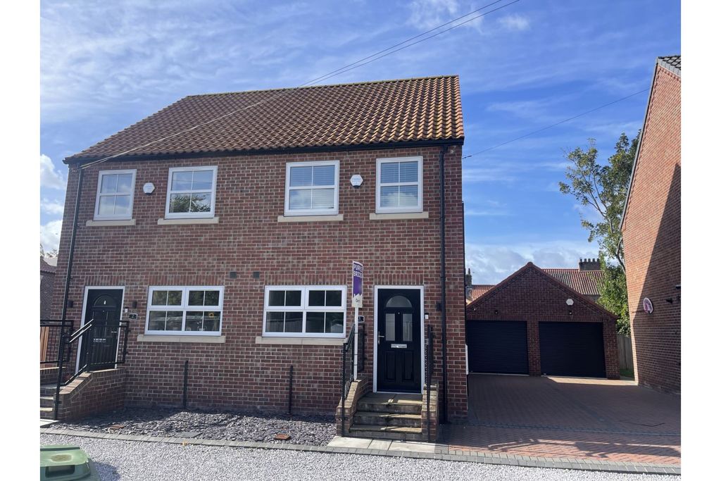 Additional image 14 of 3 bed semi-detached house for saleAire Close, Rawcliffe, Goole DN14