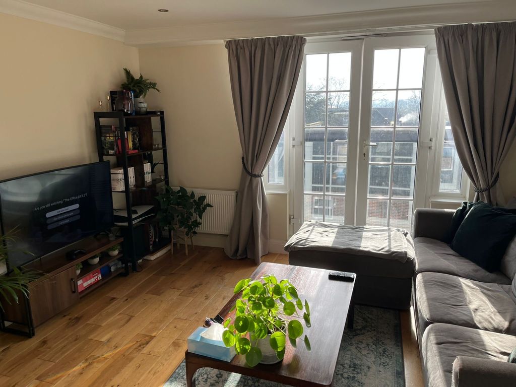 Property photo 2 of 7