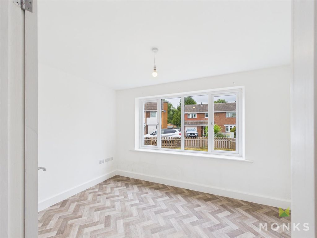 Property photo 3 of 14 Cam01348G0-Pr0720-Still003.Jpg