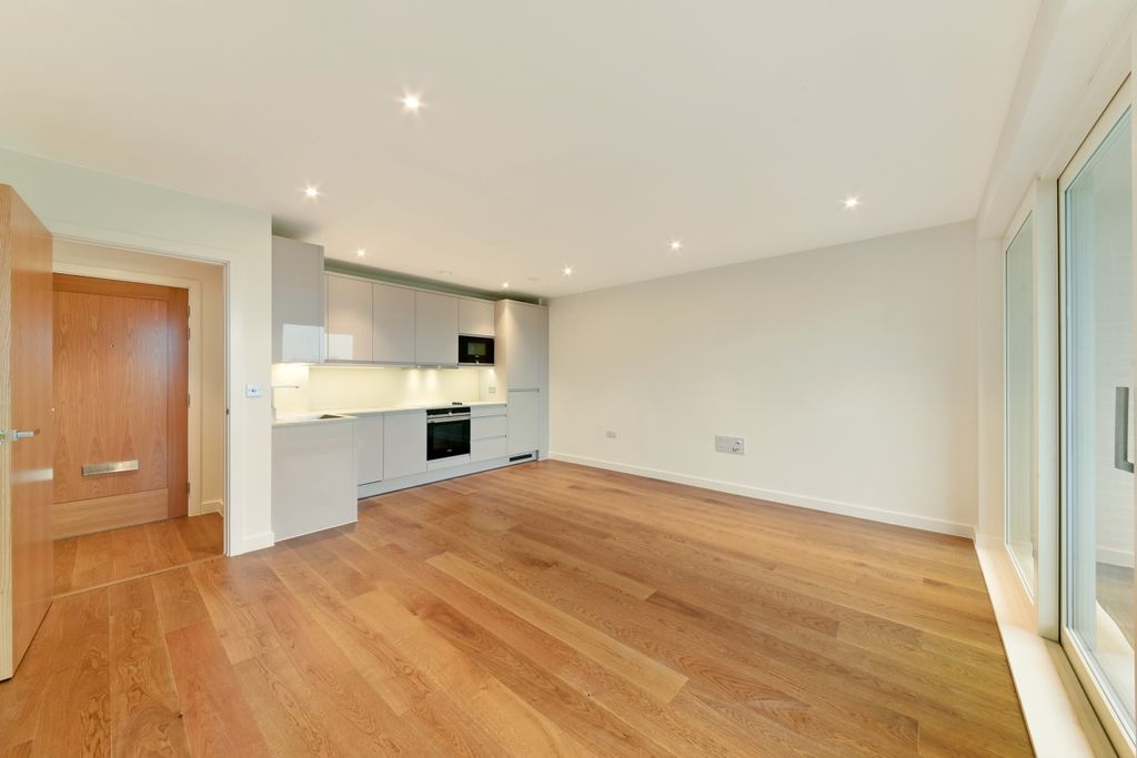 Property photo 2 of 8 Living Area