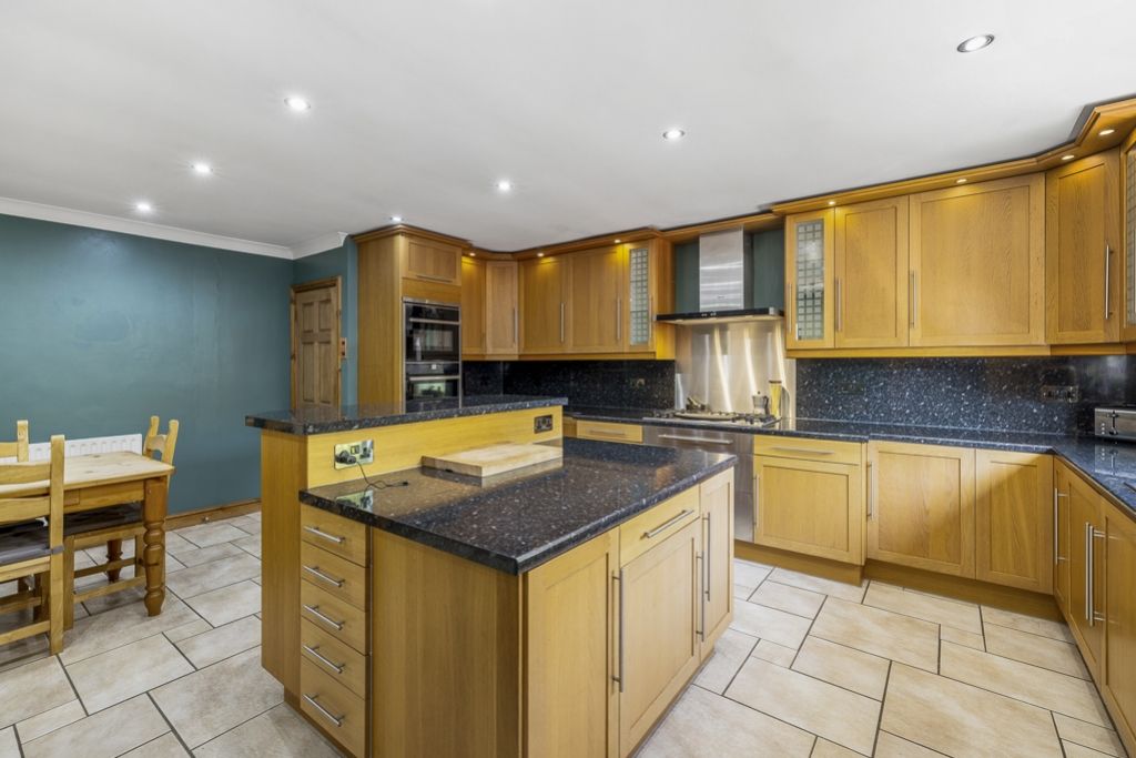 Property photo 3 of 40 21 Lincoln Road (Thimbleby)-28