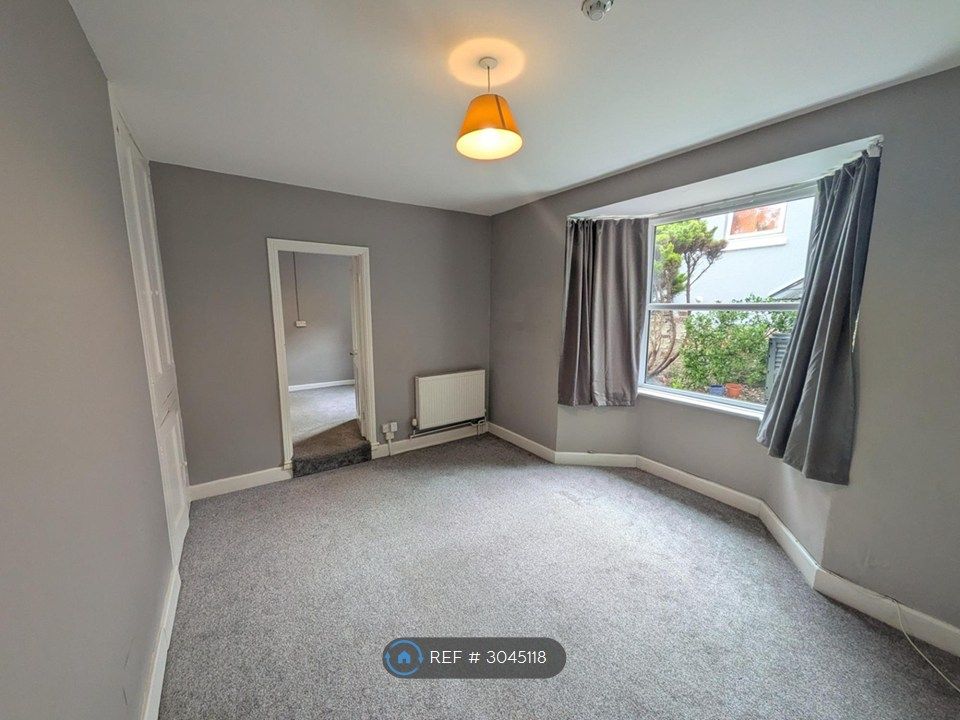 Property photo 2 of 4