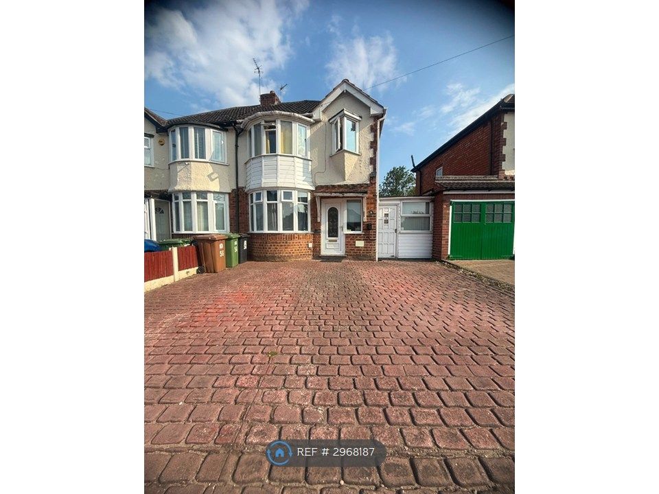 Property photo 1 of 28 Front House &amp; Driveway 1
