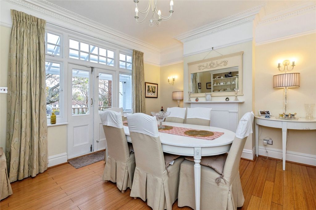 Property photo 3 of 30 Dining Room