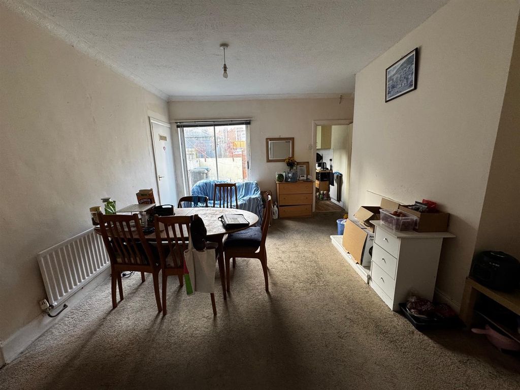 Property photo 3 of 8 Img_2905.Jpg