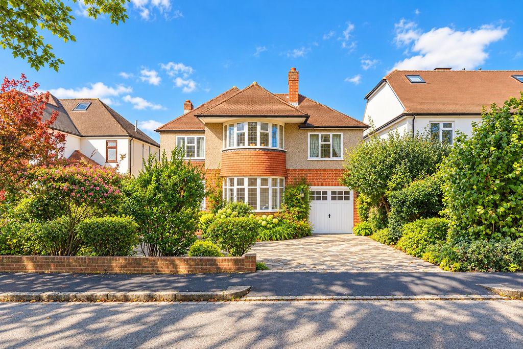 Property photo 1 of 14 Nonsuch Walk