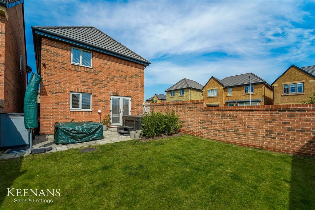 Property photo 3 of 34 12.Jpg