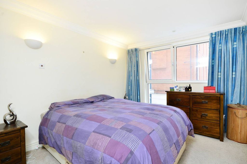 Property photo 3 of 8