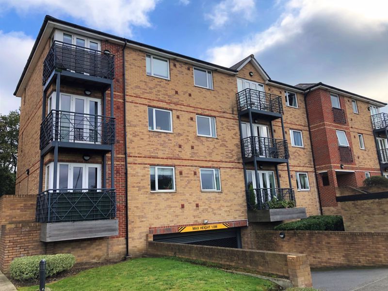 Property photo 1 of 8 Photo 7