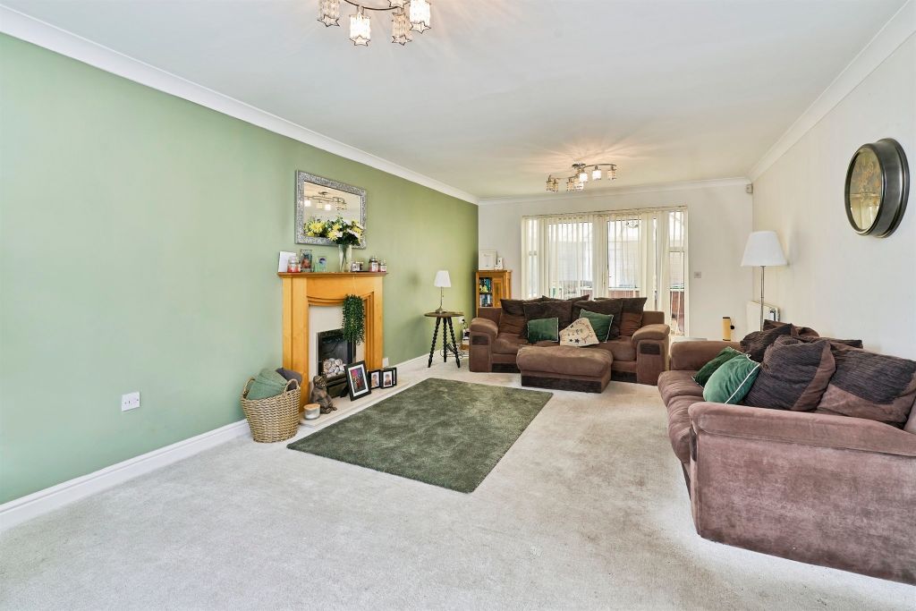 Property photo 3 of 26