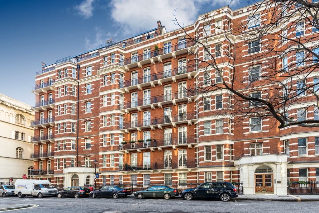 Property photo 1 of 8 309245 25A Evelyn Mansions Ext l_Rgb