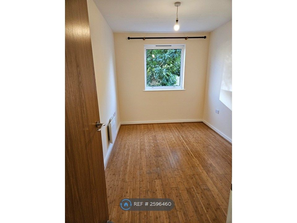Property photo 3 of 10 Bedroom 2_1A