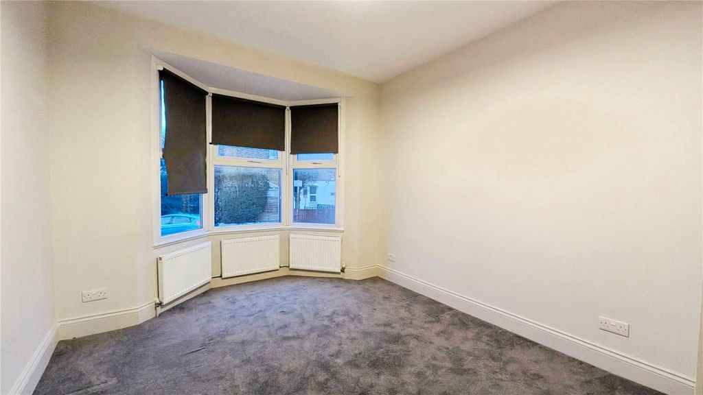 Property photo 3 of 8 Bedroom