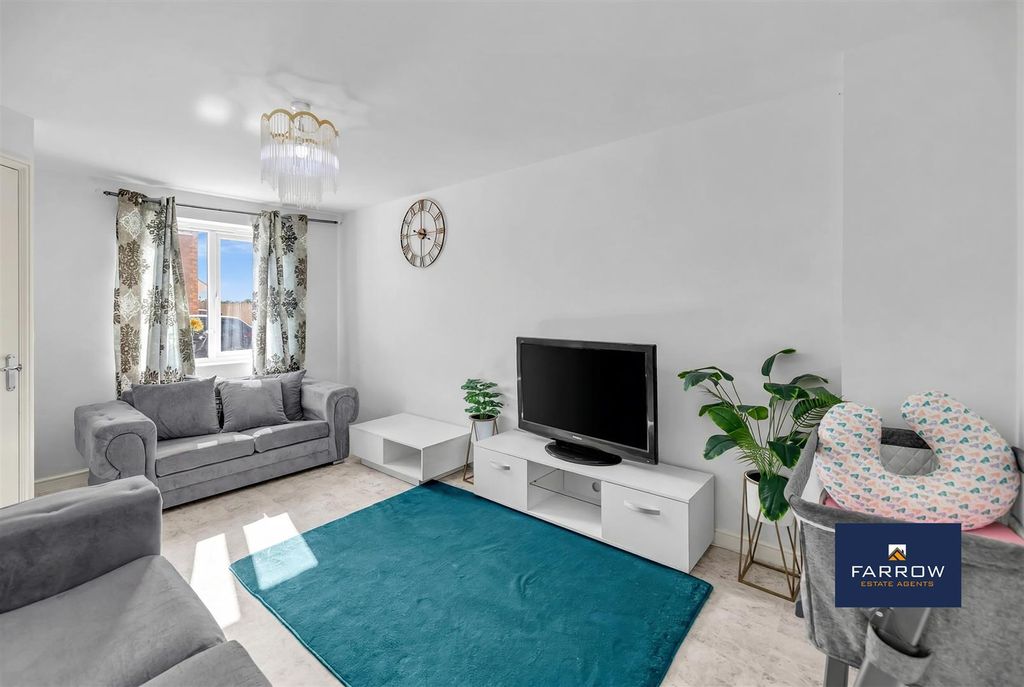 Property photo 2 of 23 Living Room