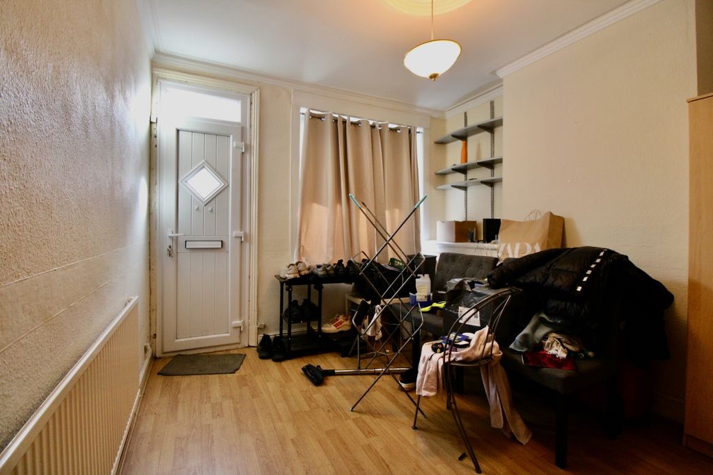 Property photo 3 of 8 Reception Room