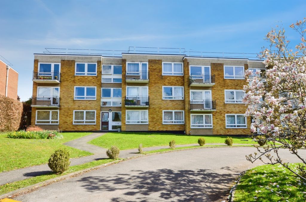 Property photo 1 of 18