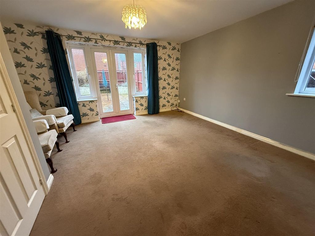 Property photo 3 of 22 Living Dining Room