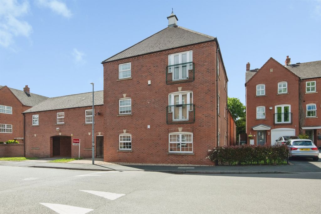 Property photo 1 of 13