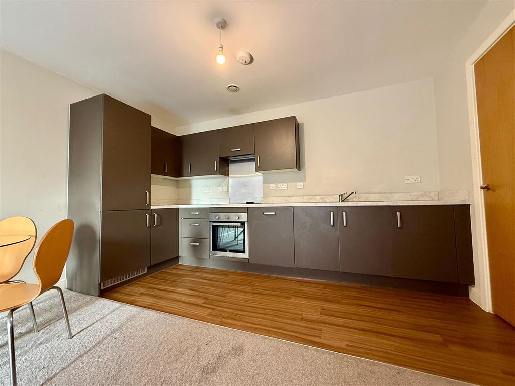 Property photo 3 of 6 Img-20251029-Wa0003.Jpg