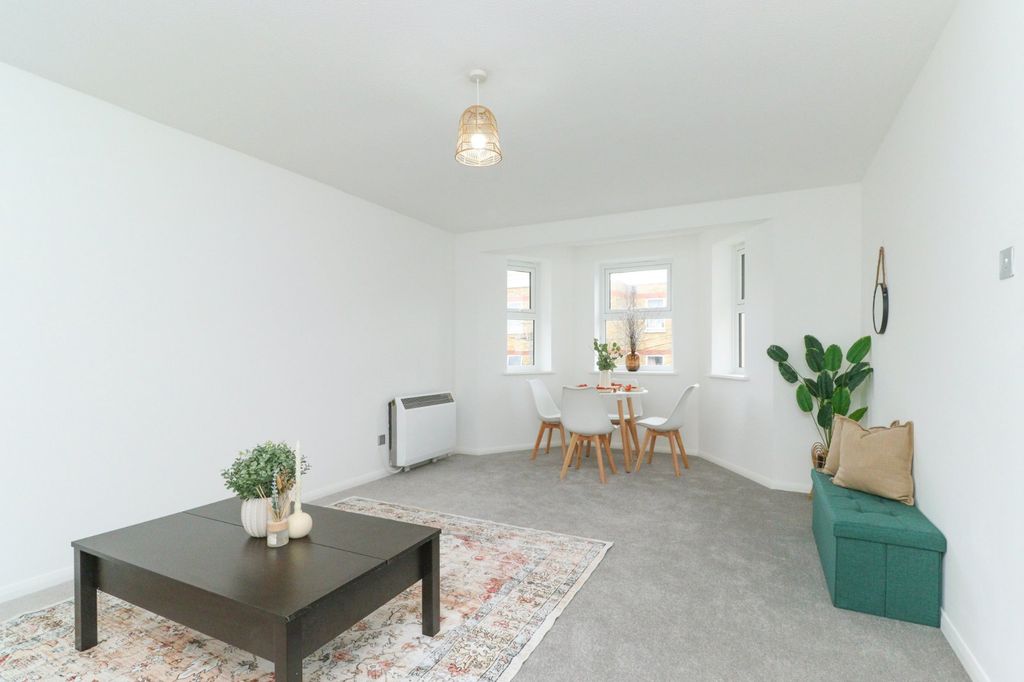 Property photo 2 of 9 Picture 2