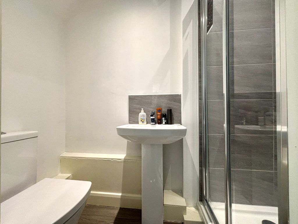 Property photo 3 of 23 Downstairs wc