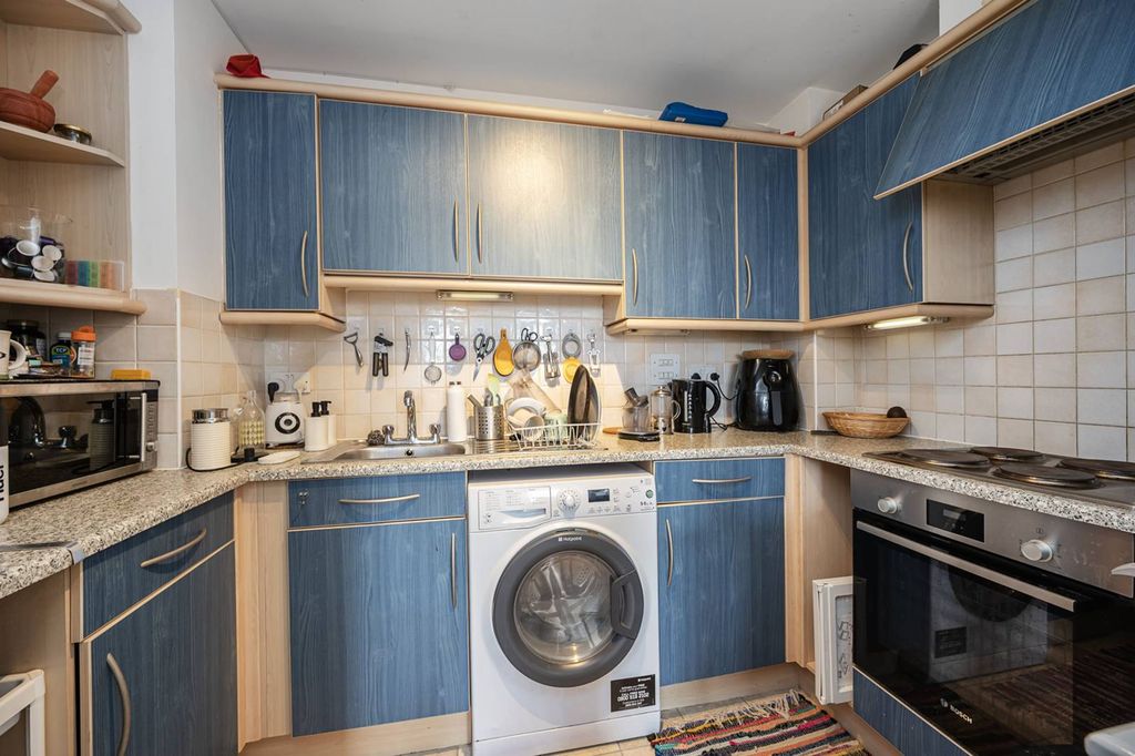 Property photo 3 of 9