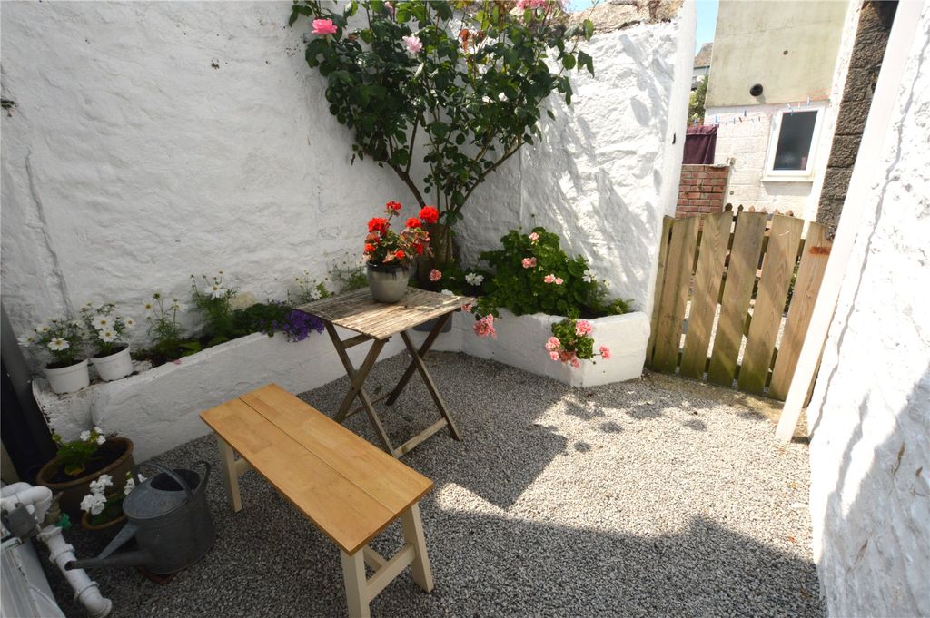 Property photo 3 of 17 Picture No. 22