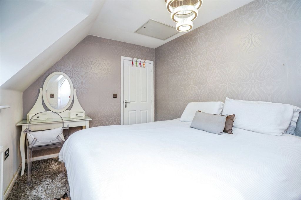 Property photo 3 of 17 Picture No. 07