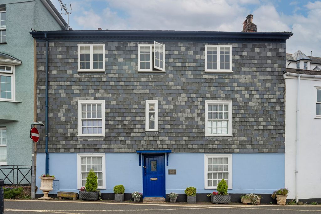 Property photo 1 of 12 Ashleigh House, Kingswear