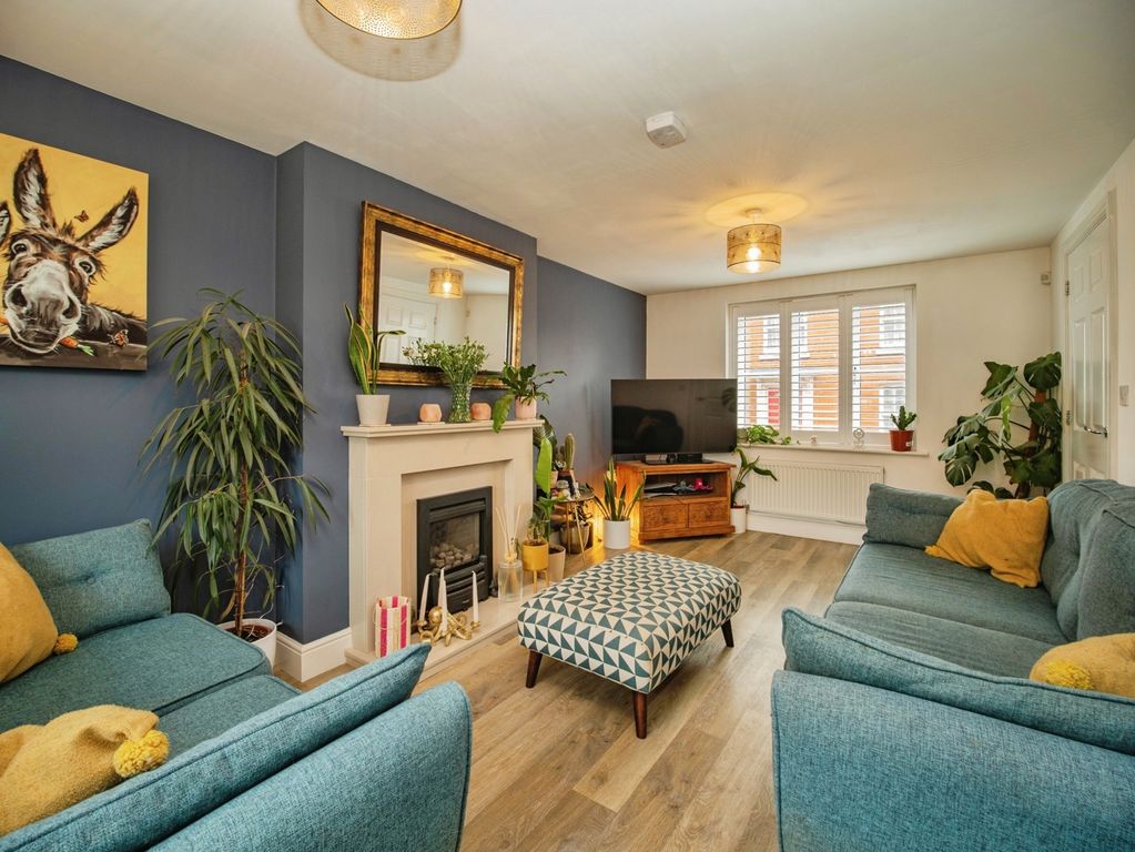 Property photo 1 of 23 Pbox-Img.Jpg